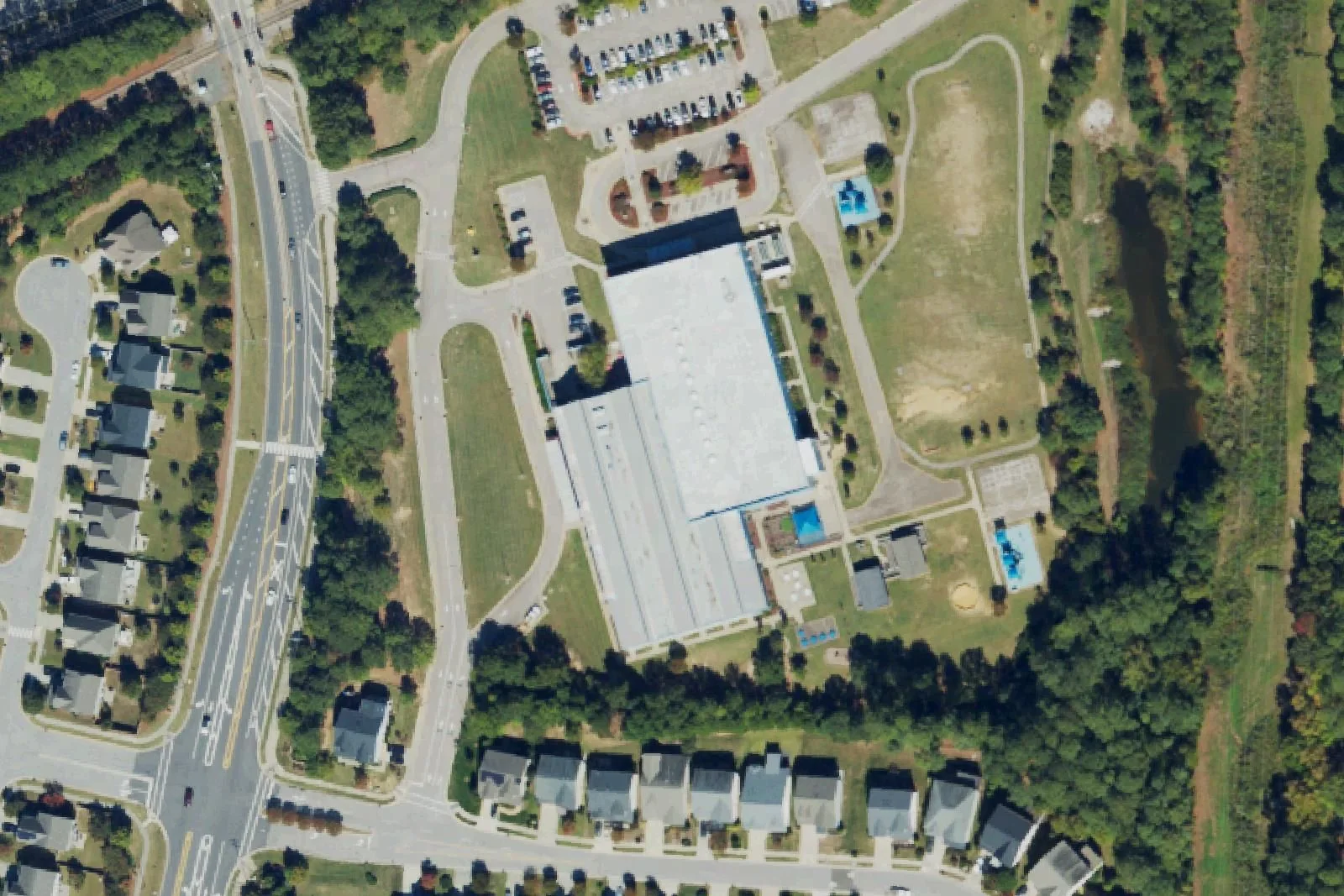 Laurel Park Elementary School's two-story building beside Laura Duncan Road, seen from the air